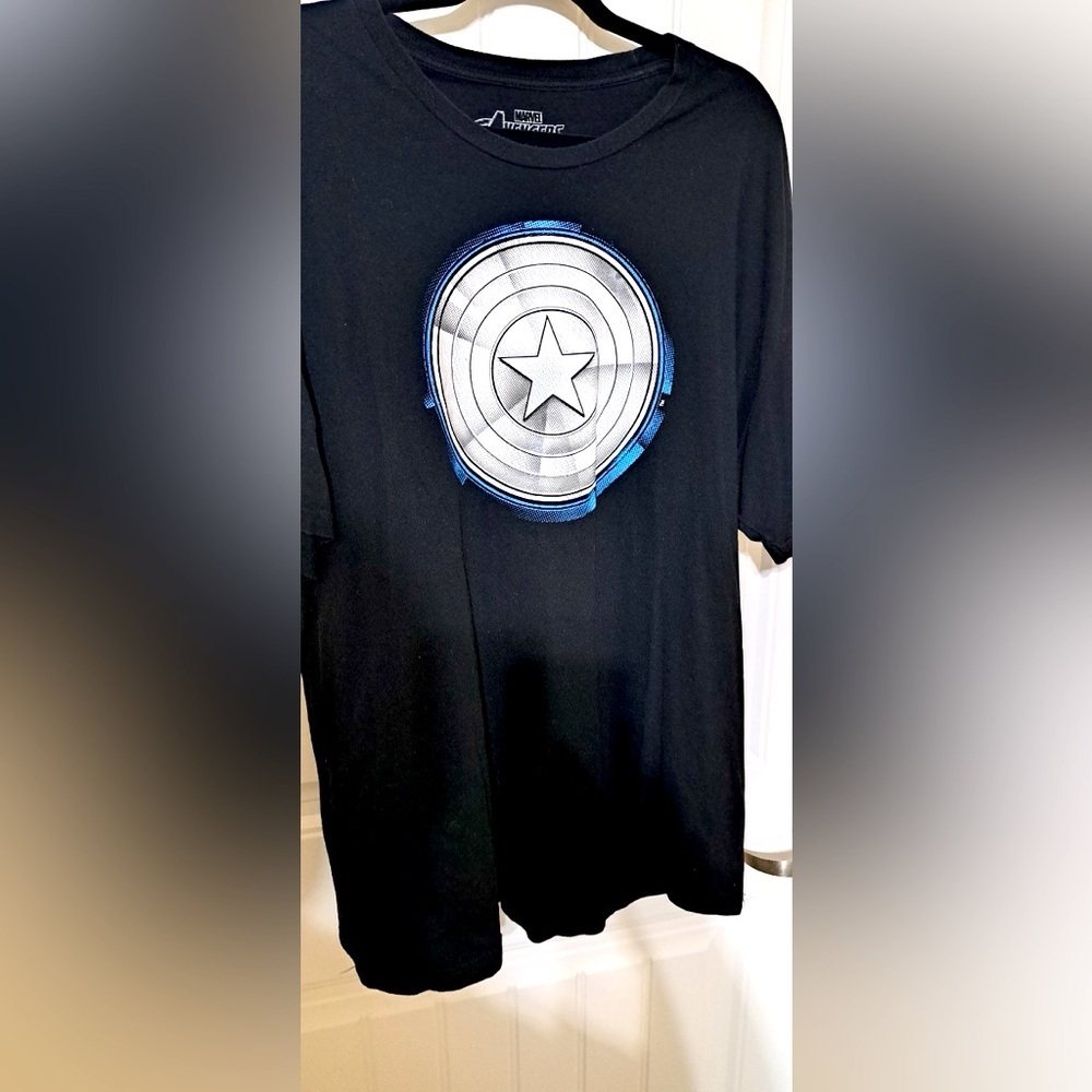 Captain America Color Changing T-Shirt from Del Sol 2XL